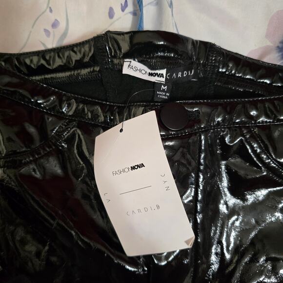 Fashion Nova Cardi B Collab Women's Latex Black Pants Medium - Picture 4 of 4
